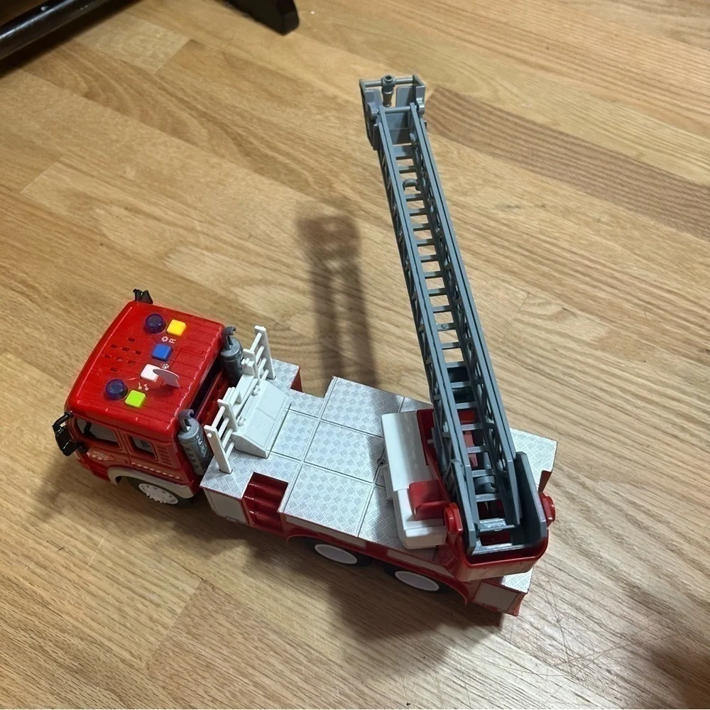 Fire Truck Toy Makes Noise Sirens Movable Ladder Extending Red Kids